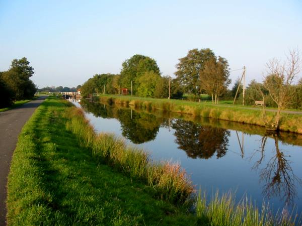 Angeln in Ostfriesland - Angelgewässer Hauptfehnkanal Ostrhauderfehn