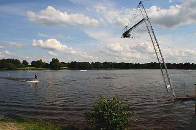 idasee mit wasserskianlage