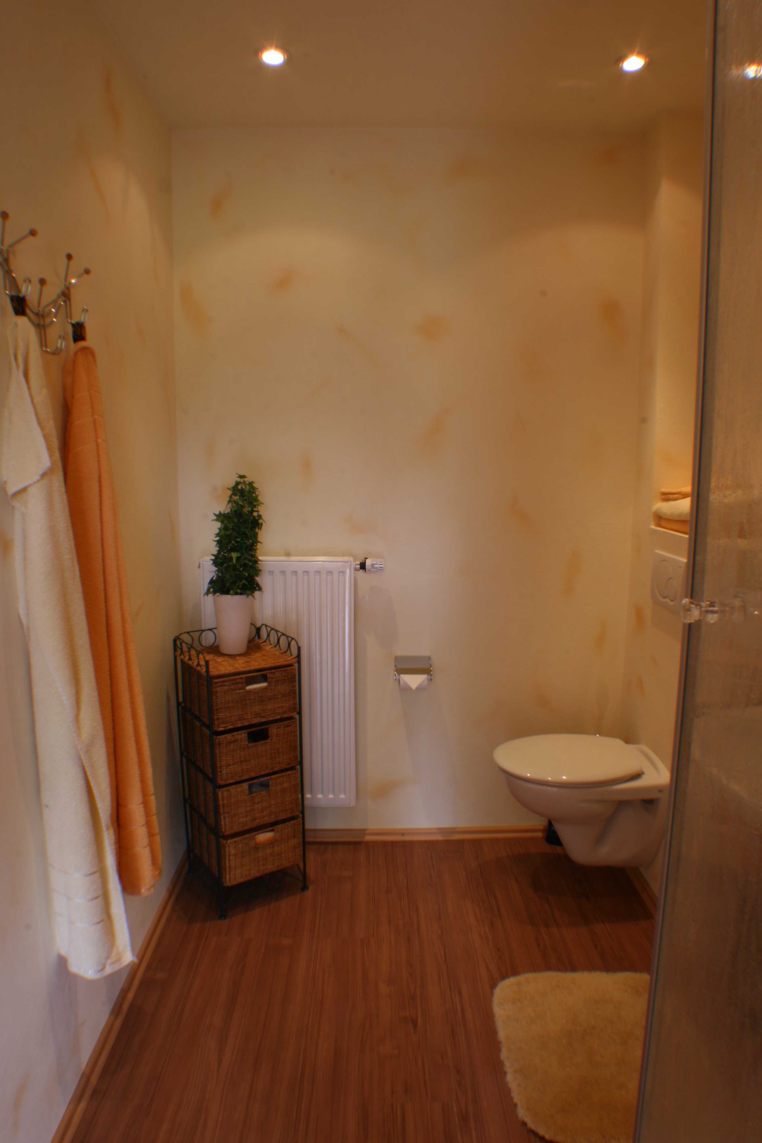 http://www.ferienwohnung-ostfriesland-koslitz.de/bilder_pension/bad.jpg